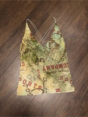 Spaghetti-Strap Printed V-Neck Tank Top — Green & Tan